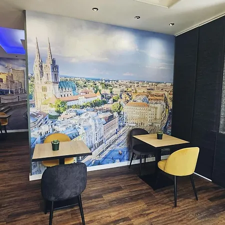 View 4* Zagreb